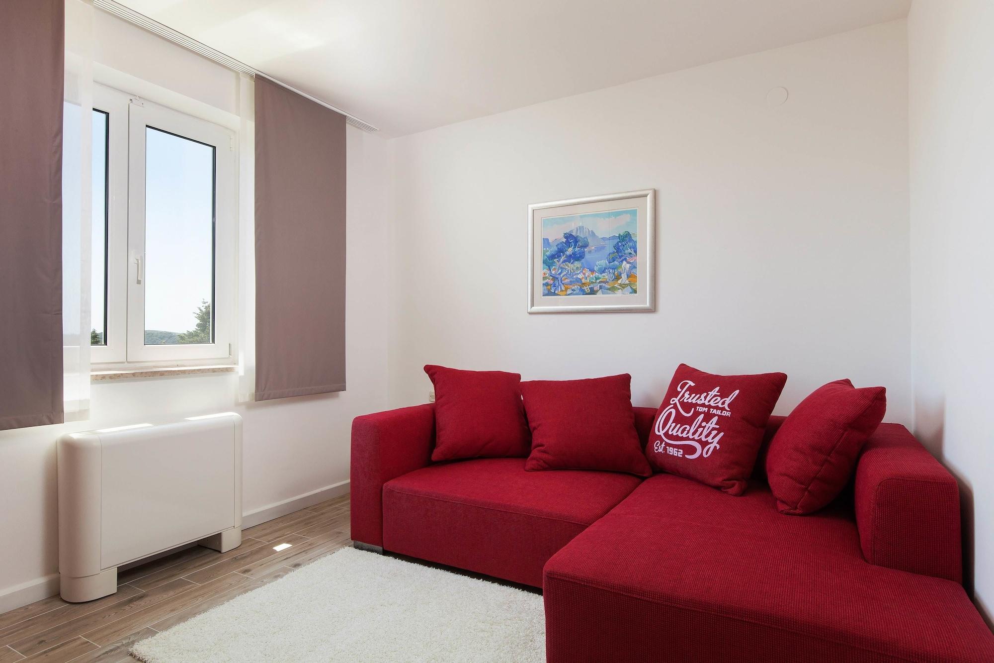 Aparthotel Pharia And - By The
