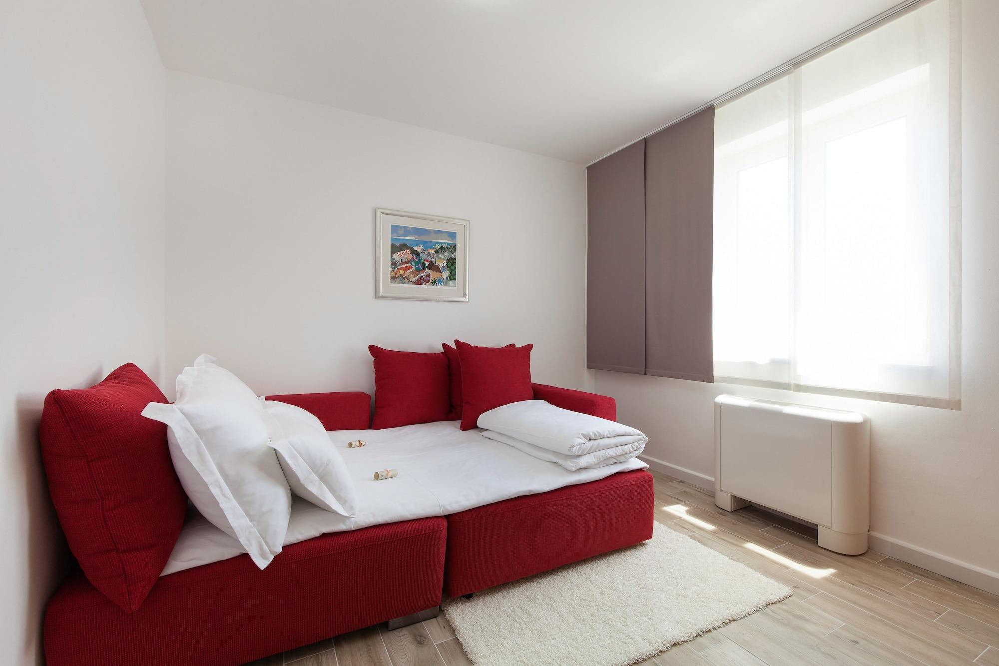 Aparthotel Pharia And - By The 3*
