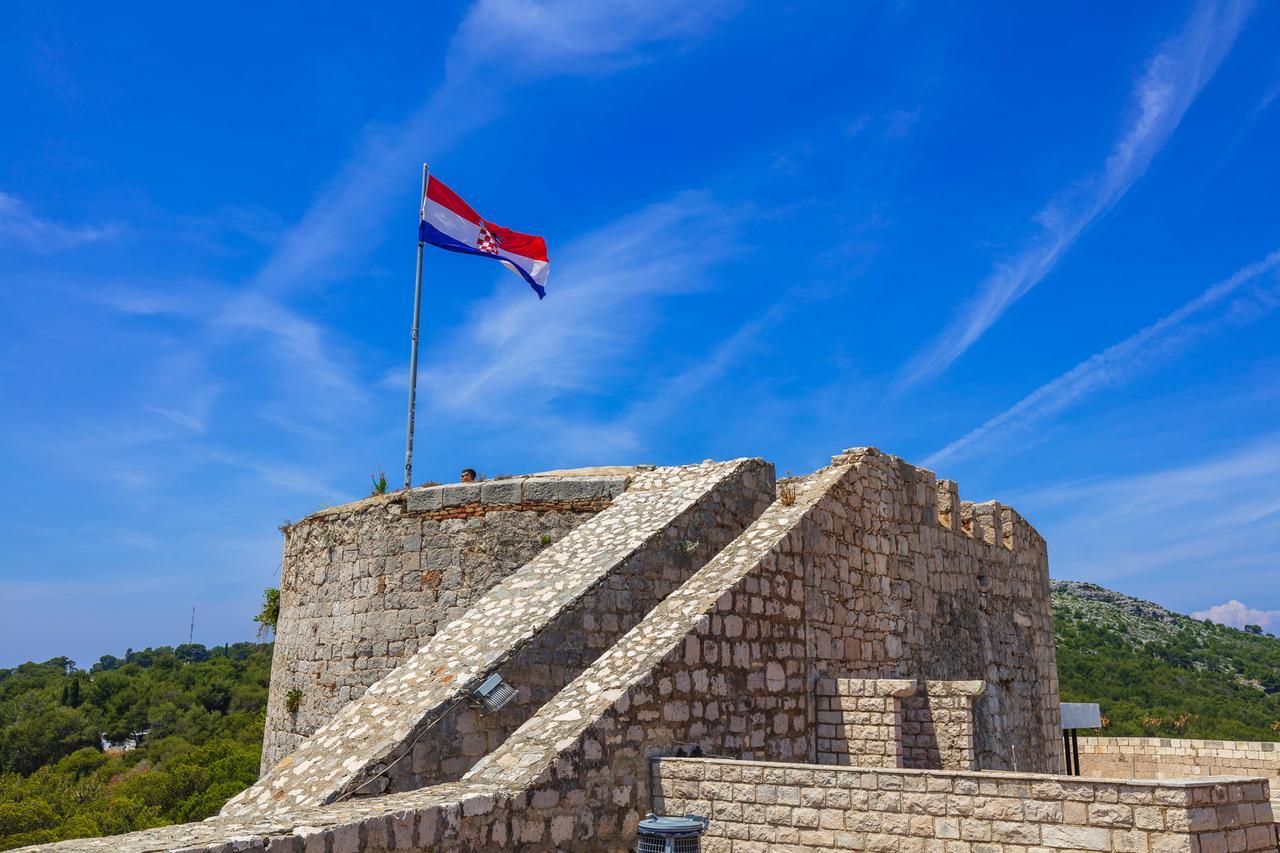 Aparthotel Pharia And - By The Hvar Town