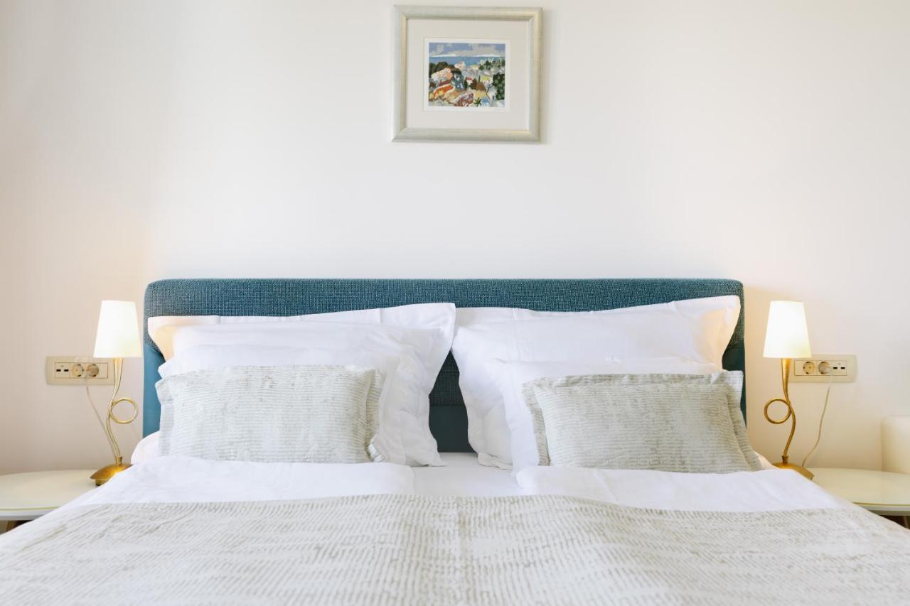 Aparthotel Pharia And - By The 3*